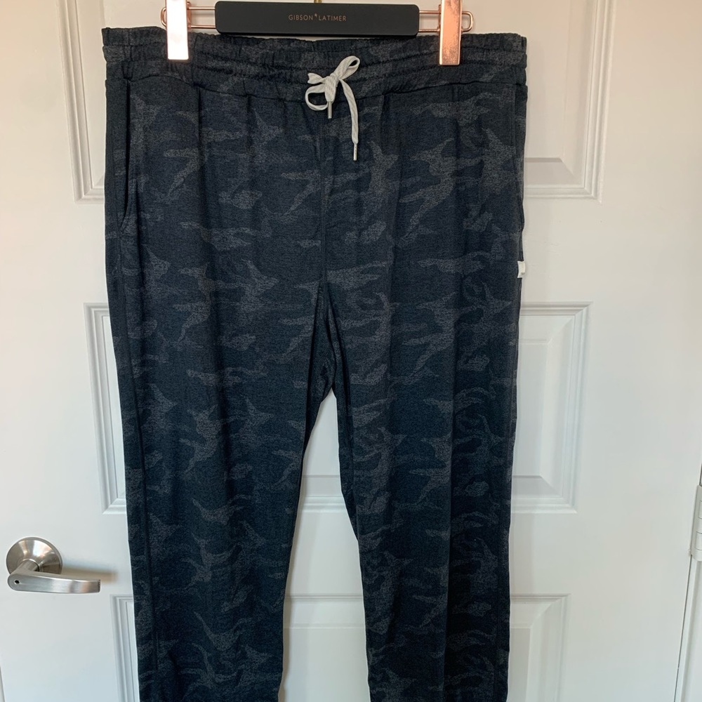 vuori joggers